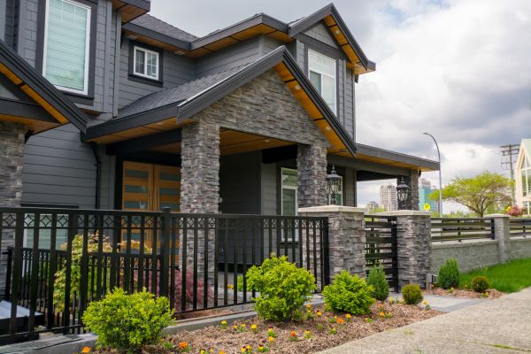 Metal Fence Installation Service